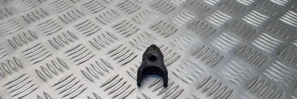 Toyota Corolla E120 E130 Fuel Injector clamp holder