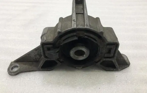 Fiat Punto (199) Engine mount vacuum valve 