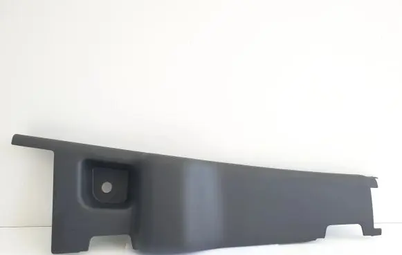 (B) pillar trim (bottom)