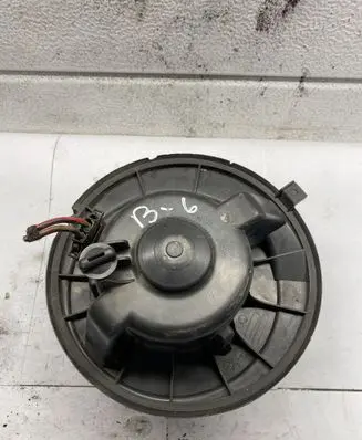 Volkswagen PASSAT B6 Interior heater climate box assembly 32606330E