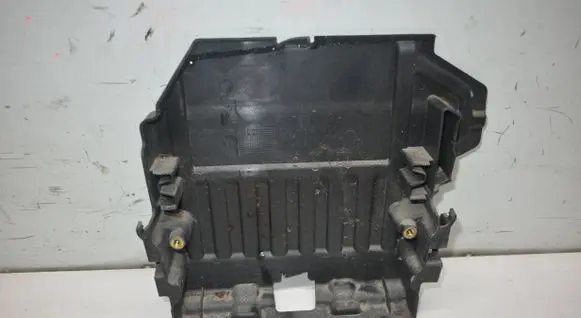 Citroen C3 Picasso Other engine bay part 9686266580