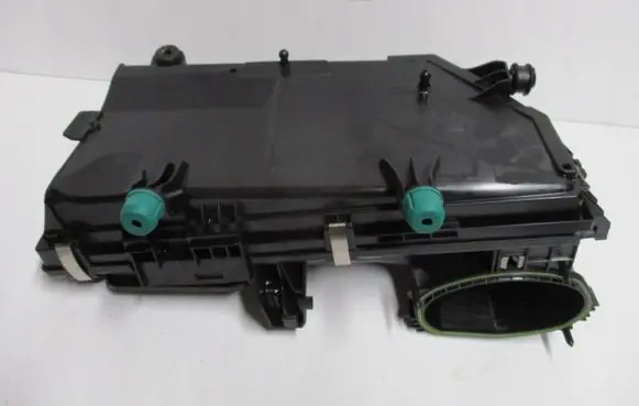 BMW 2 Active Tourer U06 Air filter box A6540902501