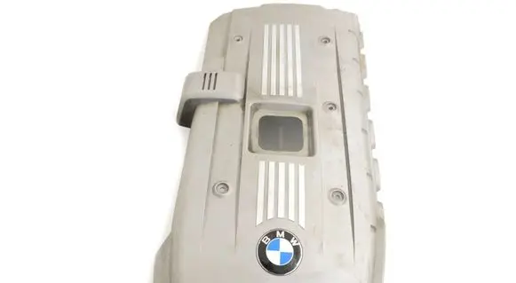 BMW 5 F10 F11 Engine cover (trim) 7531324