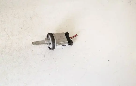 Volkswagen Touran I Interior temperature sensor 1k0907543a
