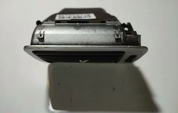 Peugeot 307 Dash center air vent grill 9634499077