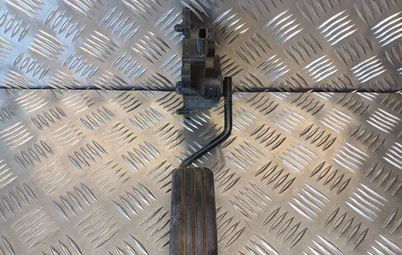 Renault Scenic II - Grand scenic II Accelerator throttle pedal 8200159647