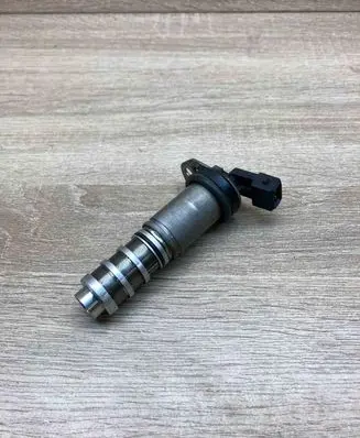 BMW 5 F10 F11 Camshaft vanos timing valve 8605123 13151880