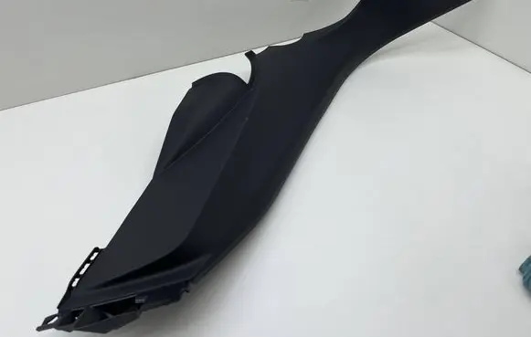 Citroen DS4 Foot area side trim 9834106380