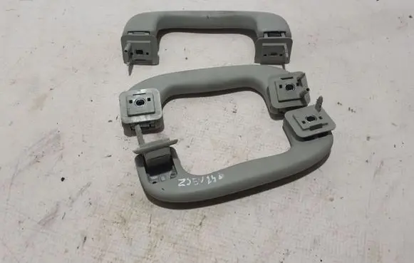 MG ZS Front interior roof grab handle