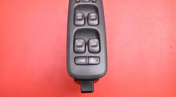 Volvo V70 Electric window control switch 8682949