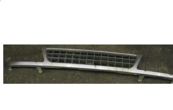 Opel Frontera A Front bumper upper radiator grill