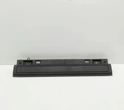 Land Rover Defender Trunk/boot sill cover protection L8B2425A92APIA01 L8B2425A92AD8PVJ