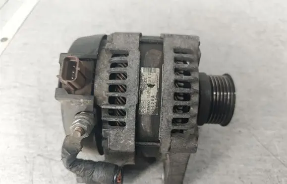 Ford Focus Generator/alternator 3M5T10300PD