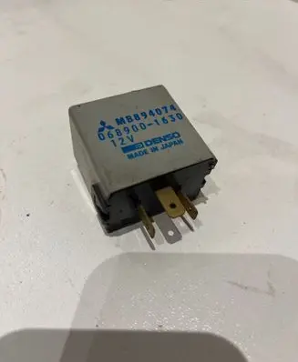 Mitsubishi Pajero Other relay MB894074 0689001630