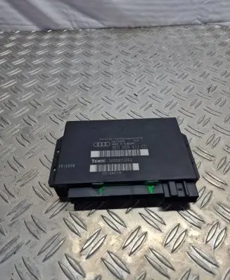 Audi A4 S4 B7 8E 8H Comfort/convenience module 8E0959433CG 00002730E2 02194014