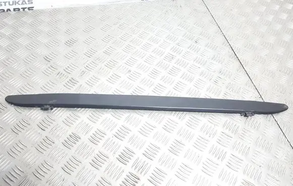 Volkswagen PASSAT B4 Air flow deflector 