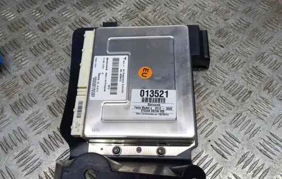 Tesla Model S Other control units/modules AB-6006413