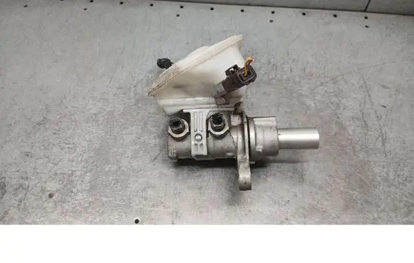 Peugeot 307 CC Master brake cylinder 6402121
