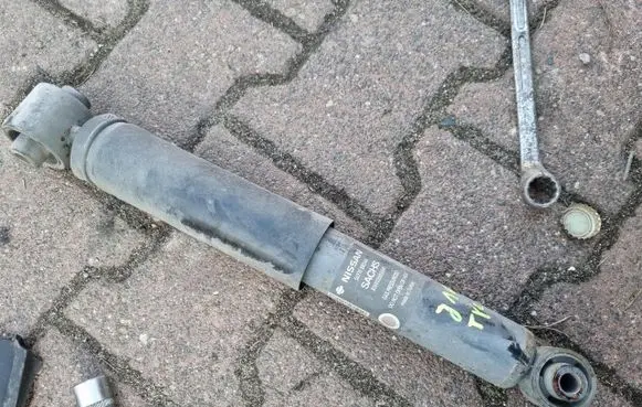 Nissan Qashqai Rear shock absorber/damper 56210BR04A