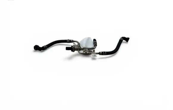 Porsche Macan (95B) Fuel pressure sensor 06H906051J 94611023504