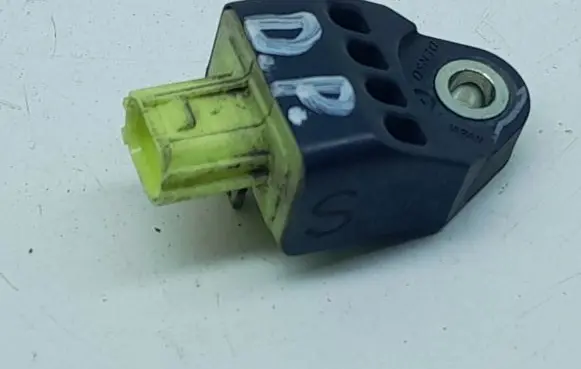 Subaru XV I Airbag deployment crash/impact sensor 98231FJ000