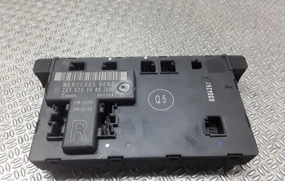 Mercedes-Benz C W203 Door control unit/module 2038201485