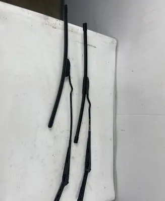 Volkswagen Multivan T4 Windshield/front glass wiper blade 
