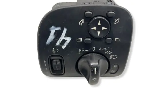 Mercedes-Benz C W203 Light switch A2035451204 A9035451204