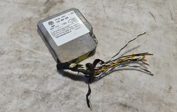 Skoda Octavia Mk1 (1U) Airbag control unit/module 1C0909605 5WK43121
