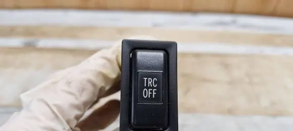 Toyota Avensis T250 Traction control (ASR) switch TR8801