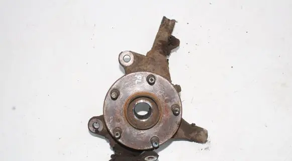 Toyota RAV 4 (XA30) Front wheel hub