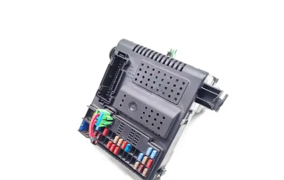 Volvo XC90 Fuse module 31314468 28241898