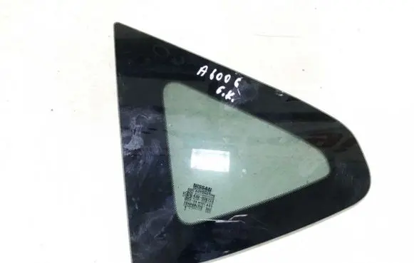 Nissan Qashqai Rear side window