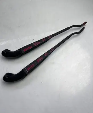 Mini One - Cooper R50 - 53 Front wiper blade arm 80005586