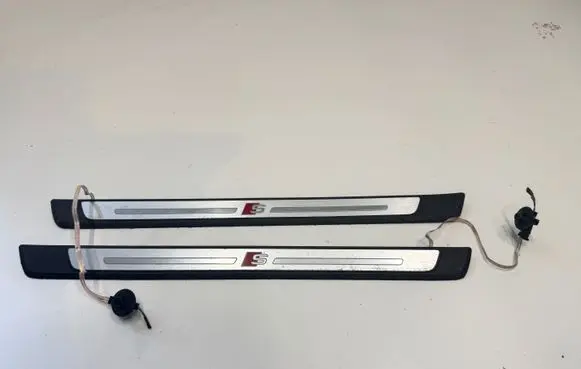 Audi A4 S4 B9 8W Front sill trim cover 8W0947418A