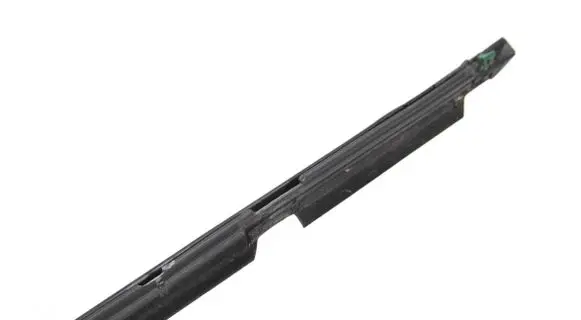 Toyota Corolla Verso E121 Door glass trim 