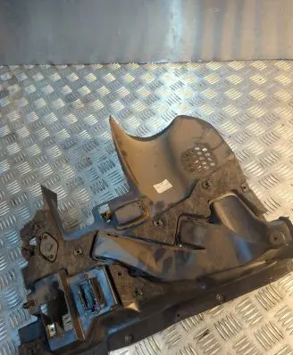 Mercedes-Benz C W204 Dashboard lower bottom trim panel A2046800108