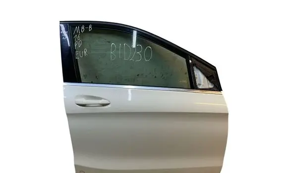 Mercedes-Benz B W246 W242 Front door 
