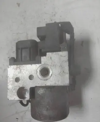 Audi A4 S4 B5 8D ABS Pump 8E0614111AM 08E0186