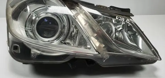 Mercedes-Benz E C207 W207 Headlight/headlamp