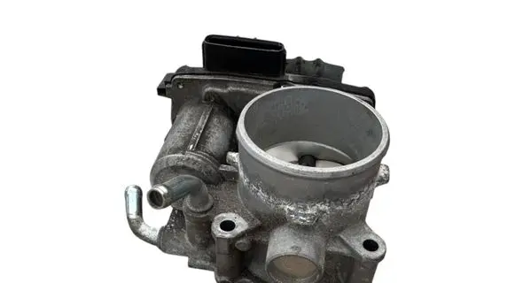 Mitsubishi Outlander Throttle valve