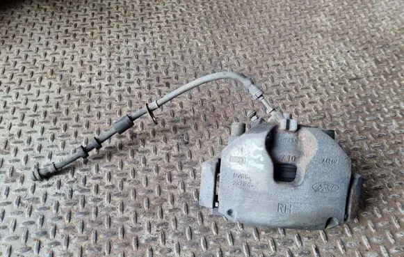 Ford Kuga II Front brake caliper