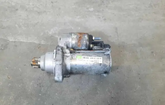 Volkswagen Golf VI Starter motor 02M911023M
