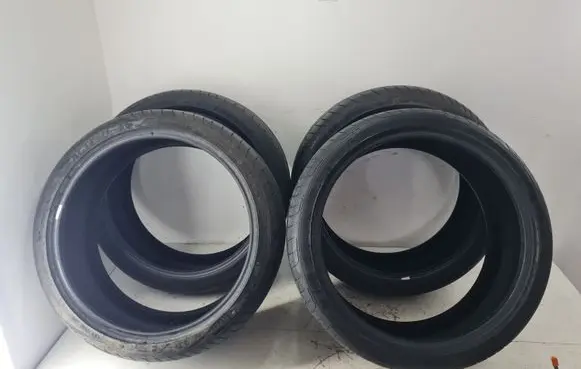 Mercedes-Benz S W221 R20 summer tire B37733401 GG544JLF70C