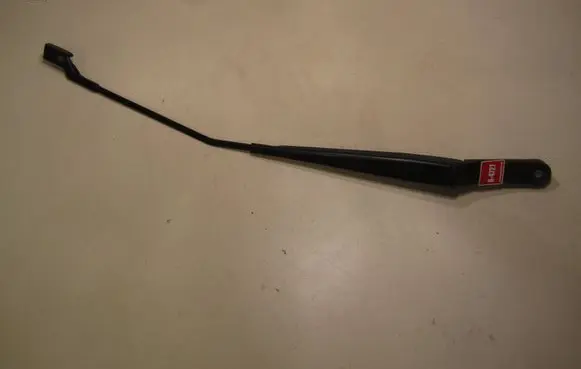 Volkswagen Golf V Front wiper blade arm 1Q1955410