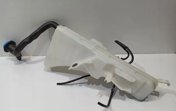 Volvo XC60 Windshield washer fluid reservoir/tank 