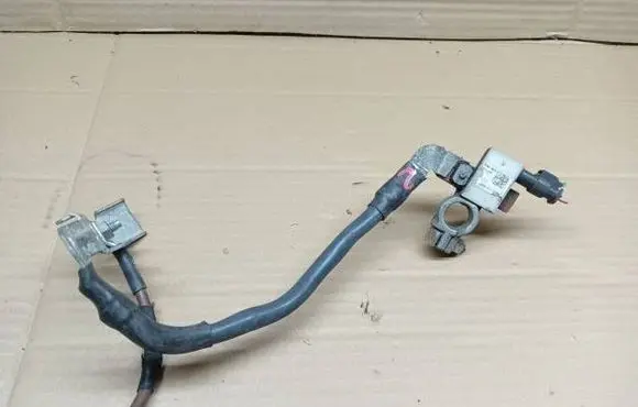 Volkswagen Golf VII Negative earth cable (battery) 5Q0915181