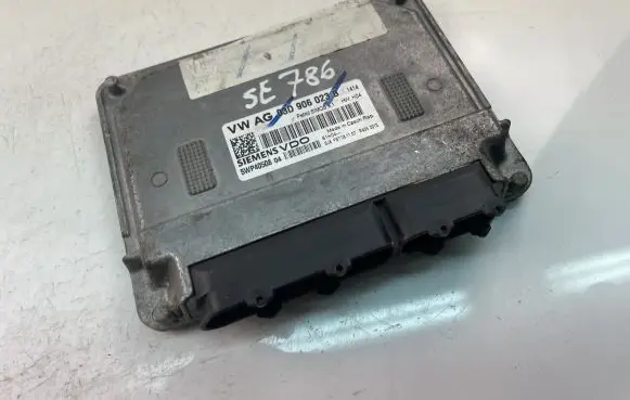 Volkswagen Fox Engine control unit/module ECU 03D906023B