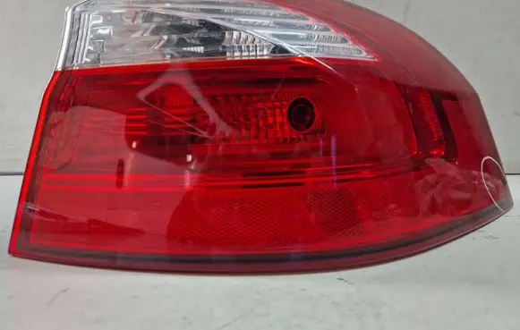 KIA Rio Rear/tail lights 924021W2R 19201 AP209D0T
