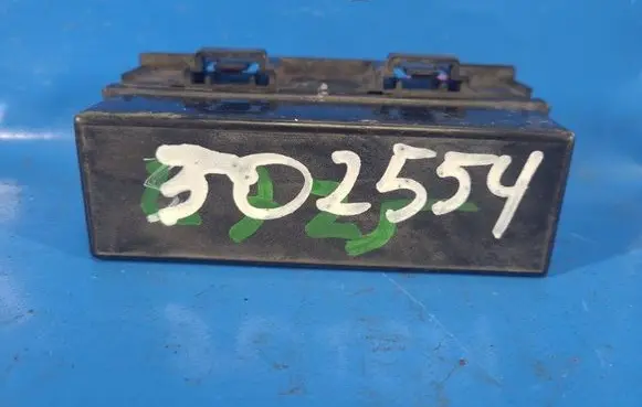 Chrysler 200 ABS relay 68197367AA